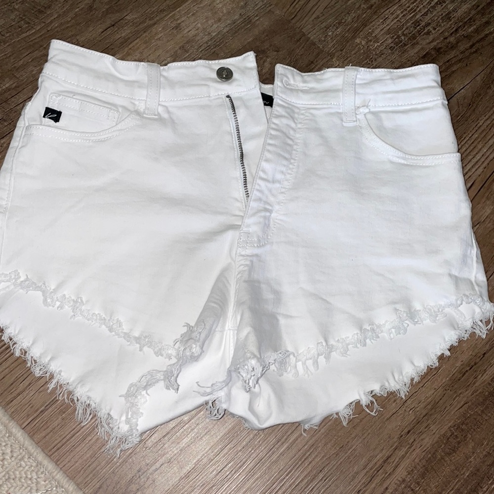 Kan Can shorts
